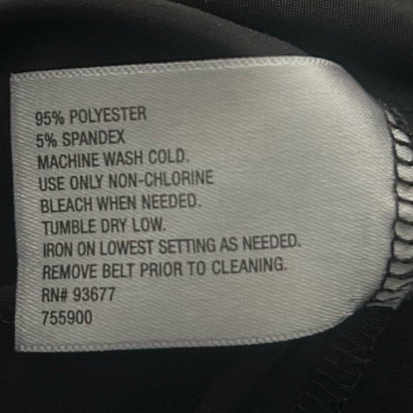 Worthington Short Sleeve Snakeskin Print Top w/ Back Zip Closure, Medium, EUC - Picture 5 of 5